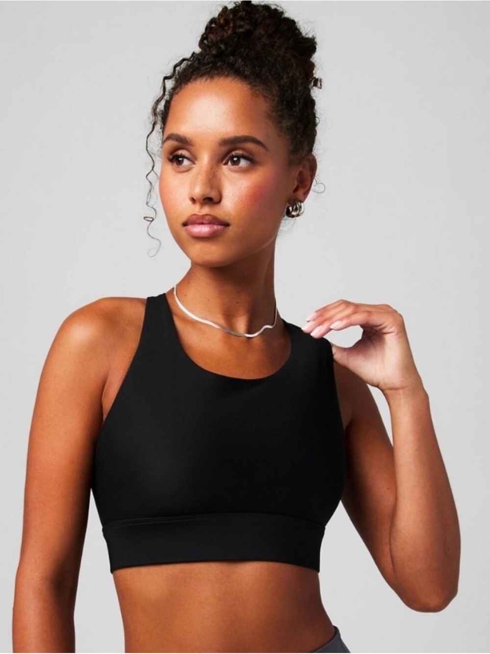 Women's Black Twist BackSports Bra - Fabletics